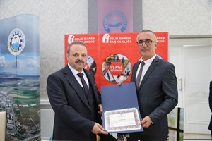 ASÜ Kariyer ve İstihdam Günü’nde gençler iş dünyasıyla bir araya geldi