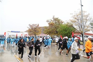 Aksaray Üniversitesinde Cumhuriyet Bayramı coşkusu koşuyla taçlandı